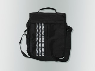 Молодежные сумки на плечо  ― Производственная компания СттНск, тапочки, сланцы, сумки, рюкзаки, обложки для документов оптом в Новосибирске