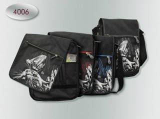 Молодежные сумки на плечо ― Производственная компания СттНск, тапочки, сланцы, сумки, рюкзаки, обложки для документов оптом в Новосибирске